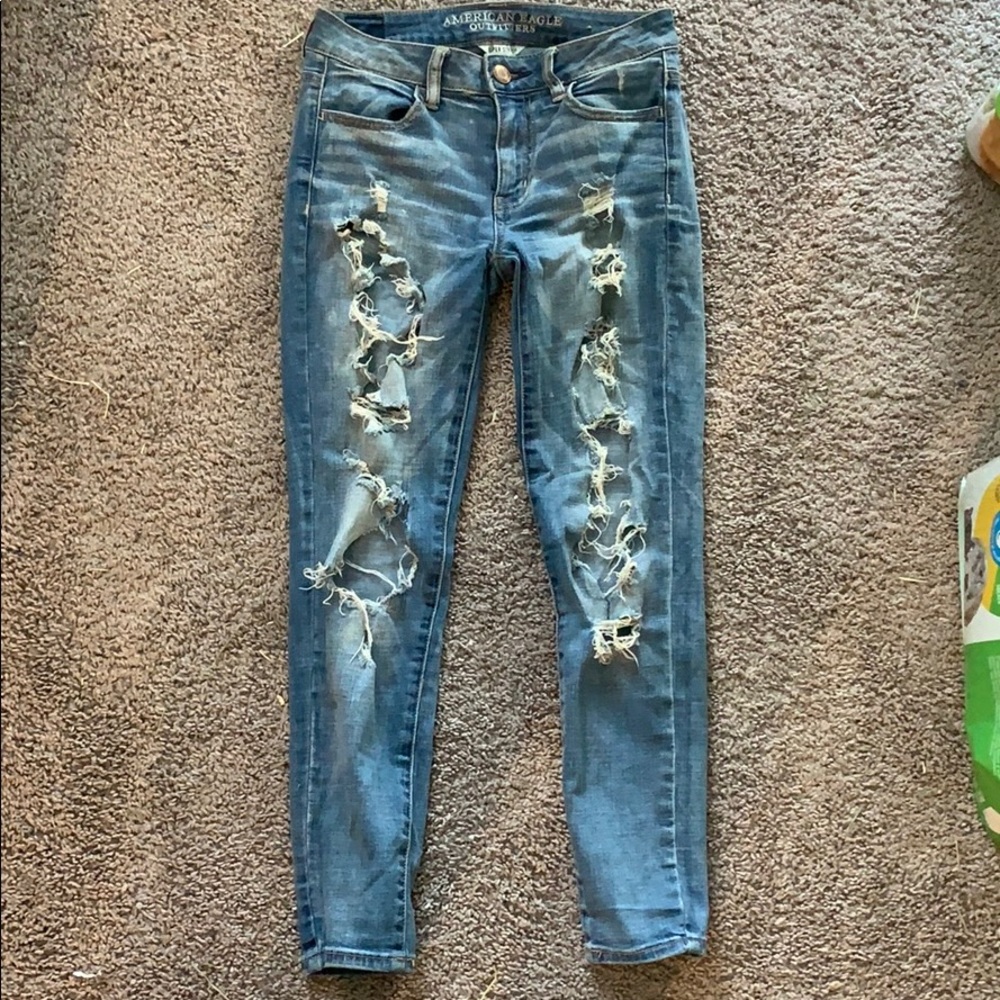 American Eagle distressed jeans